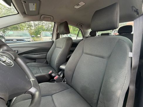 Used 2011 Toyota Yaris Sedan w/ Convenience Pkg FWD image 12