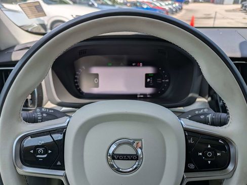Certified 2024 Volvo XC60 T8 Plus w/ Protection Package Premier AWD/4WD image 38