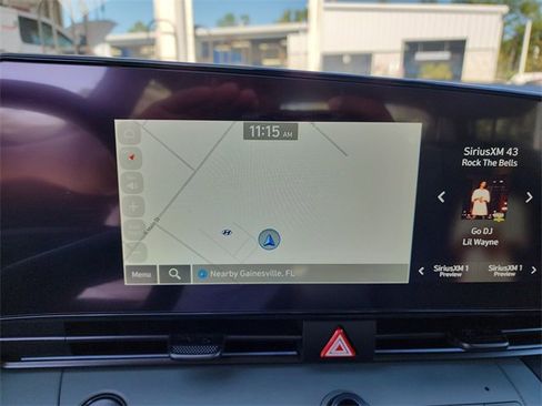 New 2025 Hyundai Elantra Limited image 19