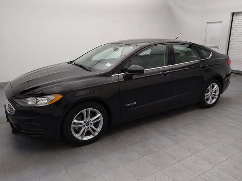 Used 2018 Ford Fusion S image 2