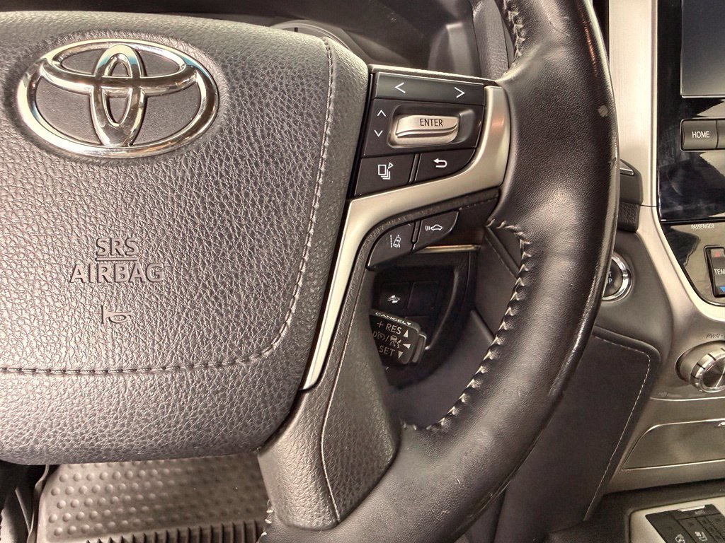 Used 2020 Toyota Land Cruiser w/ Four Season Floor Mat Package AWD/4WD image 26