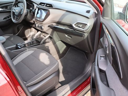 Used 2023 Chevrolet TrailBlazer LT w/ Convenience Package image 41