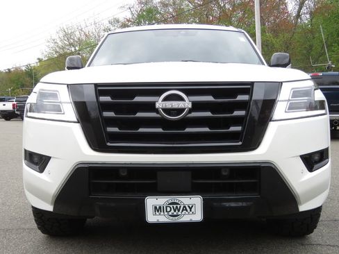 Used 2022 Nissan Armada SL w/ Midnight Edition Package AWD/4WD image 2