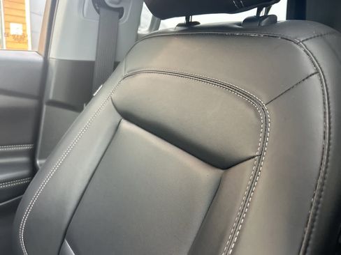 Used 2022 Ford Explorer XLT w/ Equipment Group 202A image 30