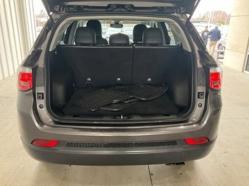 Used 2019 Jeep Compass Altitude image 16
