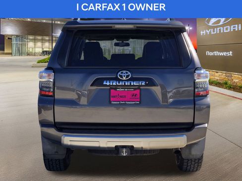 Used 2017 Toyota 4Runner TRD Off-Road Premium image 7