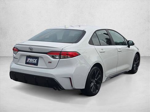 Used 2023 Toyota Corolla SE FWD image 5