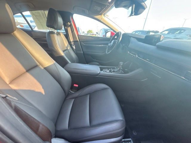 Used 2020 MAZDA MAZDA3 Sedan w/ Preferred Package FWD image 22