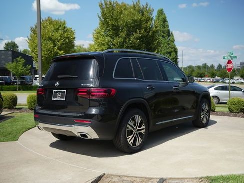 Used 2026 Mercedes-Benz GLB 250 4MATIC image 8
