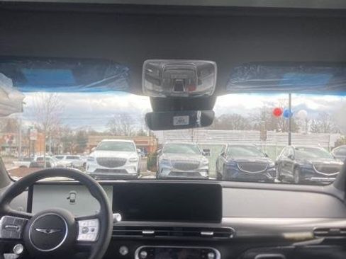 New 2025 Genesis GV60 Advanced image 26