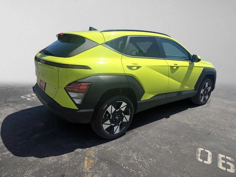 Used 2025 Hyundai Kona SEL AWD/4WD image 3