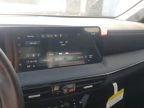 Certified 2025 Nissan Kicks SR w/ SR Premium Package image 26