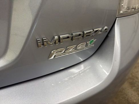 Used 2016 Subaru Impreza 2.0i image 9