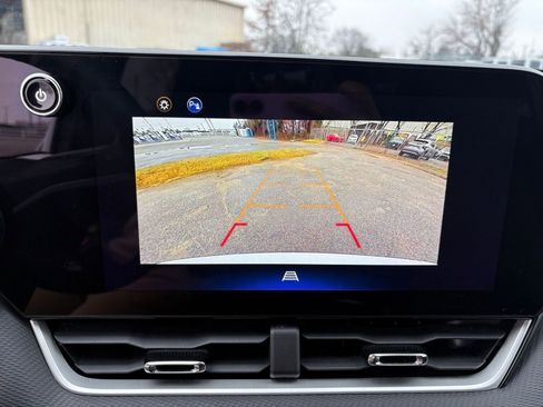 Used 2025 Chevrolet Equinox LT image 17