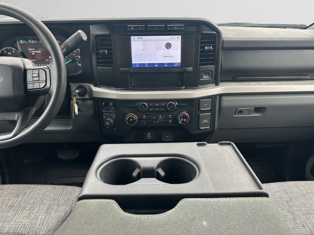 Used 2023 Ford F350 XLT w/ 360-Degree Camera Package AWD/4WD image 4