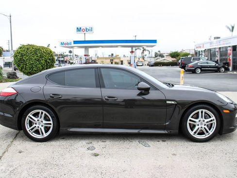 Used 2012 Porsche Panamera image 7