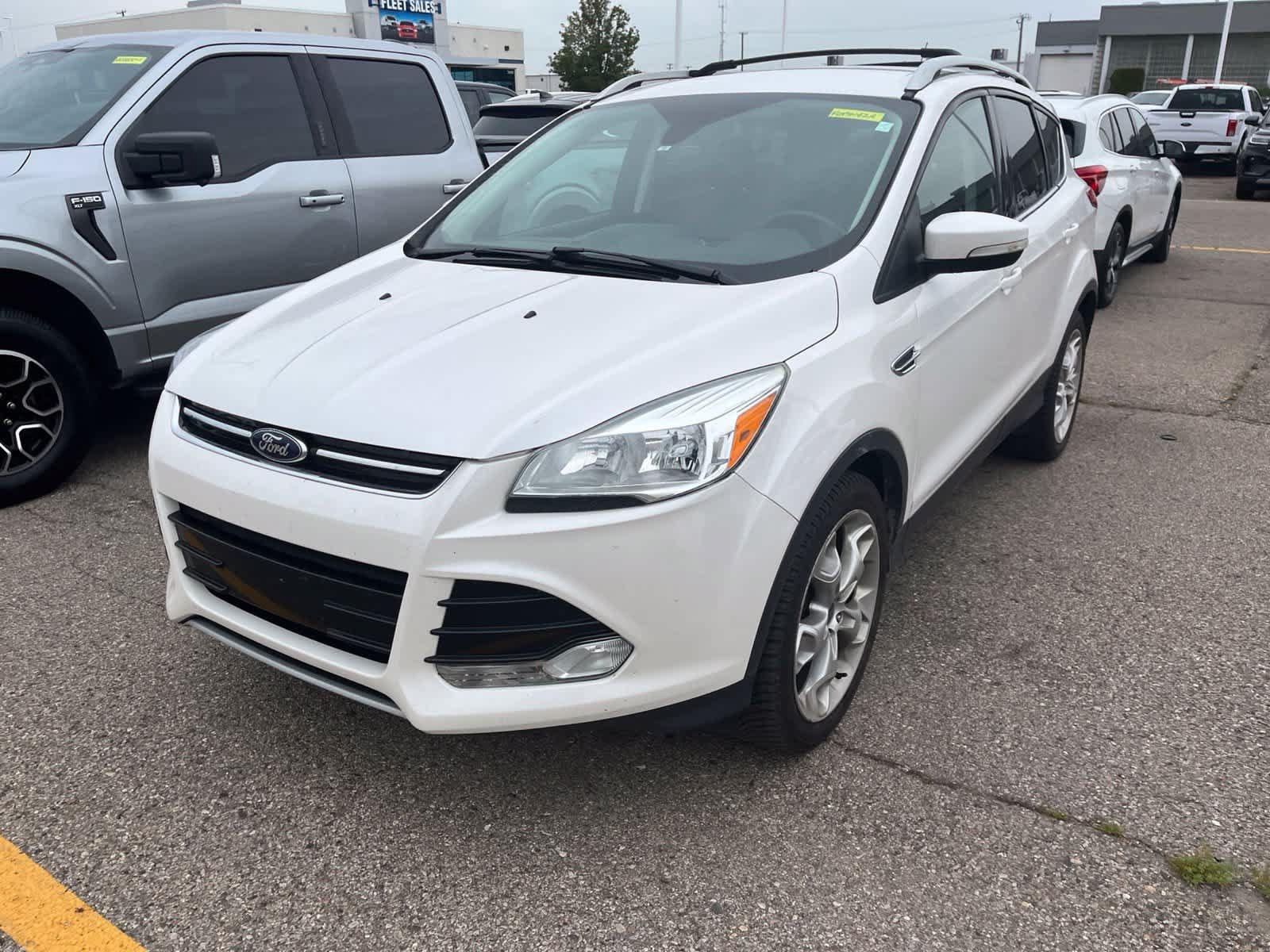 Used 2015 Ford Escape Titanium FWD image 2
