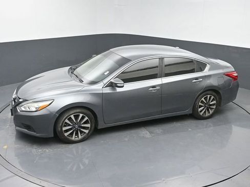 Used 2017 Nissan Altima 2.5 SL FWD image 29
