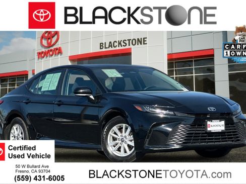 Certified 2025 Toyota Camry LE image 1