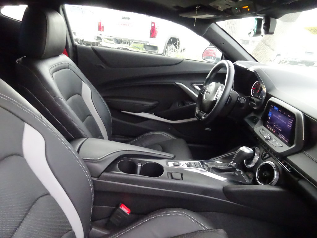 Certified 2024 Chevrolet Camaro LT w/ Technology Package RWD image 15