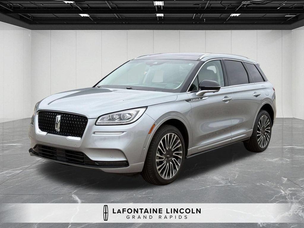 Certified 2022 Lincoln Corsair Reserve w/ Equipment Group 201A AWD/4WD image 1