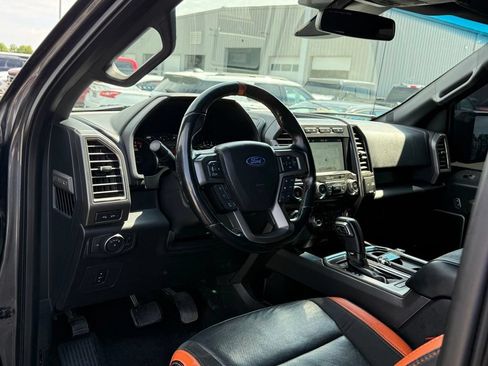Used 2018 Ford F150 Raptor w/ Equipment Group 802A Luxury AWD/4WD image 4