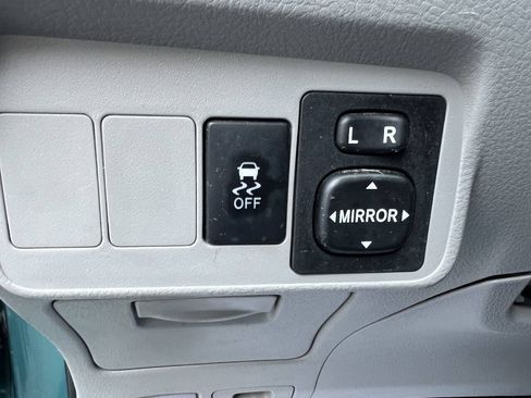 Used 2010 Toyota Corolla LE FWD image 20