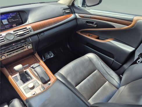 Used 2016 Lexus LS 460 L AWD/4WD image 17