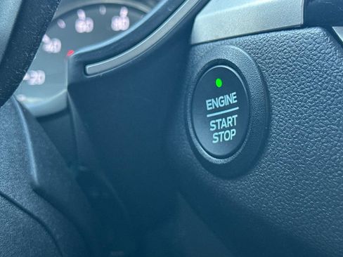 Certified 2022 Ford Escape SE FWD image 25