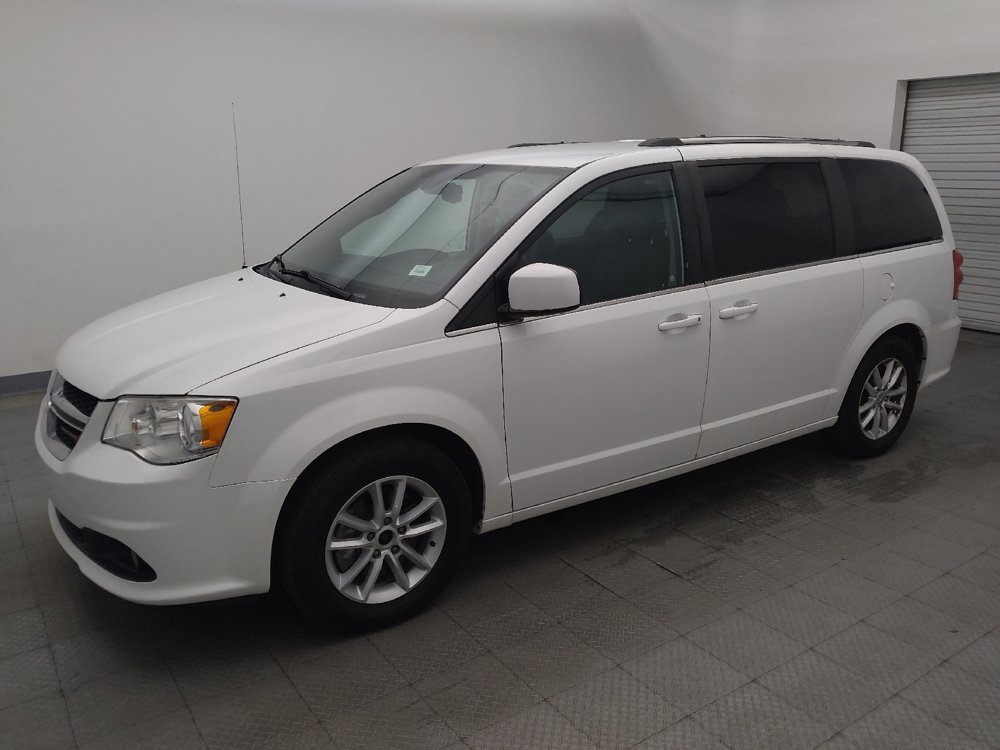 Used 2019 Dodge Grand Caravan SXT FWD image 2