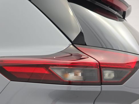 Certified 2023 Nissan Rogue SV w/ SV Premium B Package FWD image 34