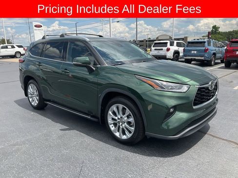 Used 2023 Toyota Highlander Limited AWD/4WD image 23