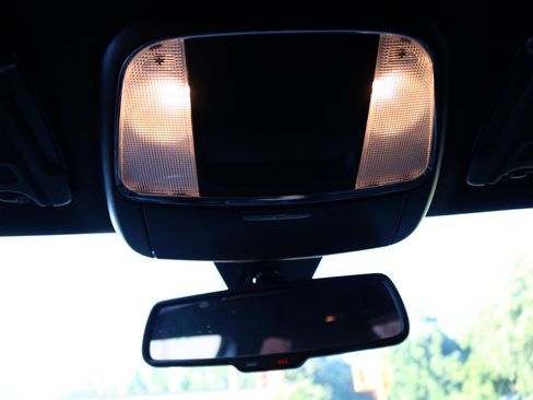 Used 2020 Dodge Charger SXT w/ Blacktop Package image 28