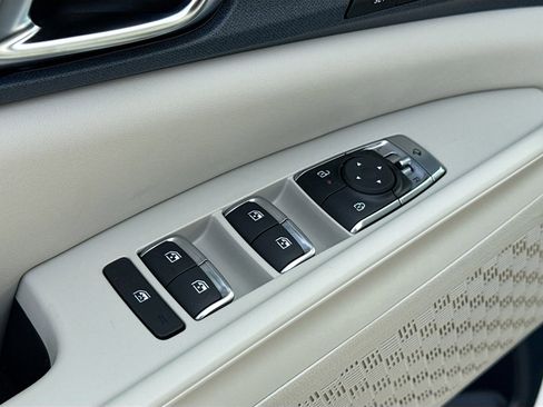 New 2026 Kia Carnival EX image 8