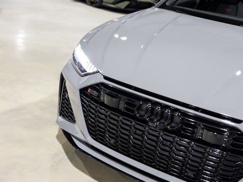 Used 2025 Audi RS 6 performance w/ Black Optic Package image 39