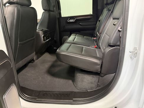 Used 2024 GMC Sierra 3500 Denali w/ Denali Reserve Package image 48