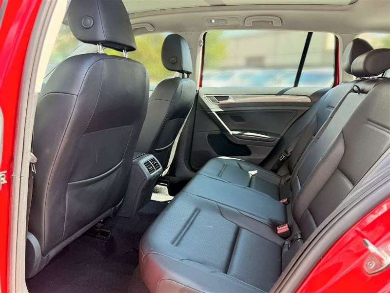 Used 2018 Volkswagen Golf Alltrack S AWD/4WD image 11