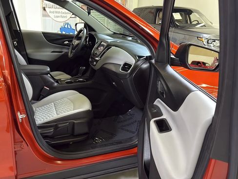 Used 2020 Chevrolet Equinox LS w/ LS Convenience Package image 15