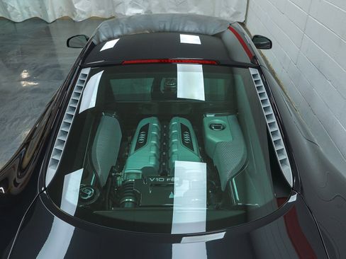 Used 2011 Audi R8 V10 image 25