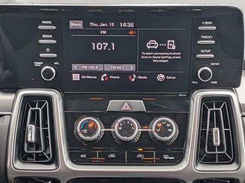 Used 2023 Kia Sorento LX image 14