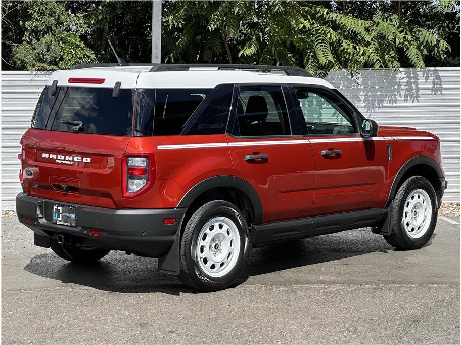 Used 2024 Ford Bronco Sport Heritage w/ Heritage Convenience Package AWD/4WD image 12
