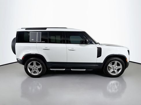 Used 2020 Land Rover Defender 110 SE AWD/4WD image 4