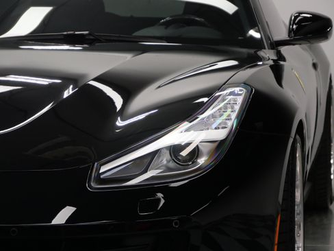 Used 2017 Ferrari GTC4Lusso image 42