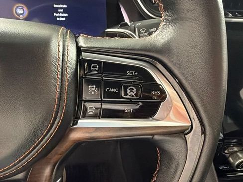 Certified 2023 Jeep Grand Cherokee Summit AWD/4WD image 21