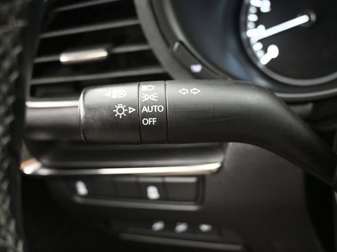 Used 2023 MAZDA MAZDA3 s FWD image 24