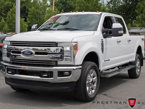 Used 2018 Ford F250 Lariat w/ Lariat Ultimate Package AWD/4WD image 16