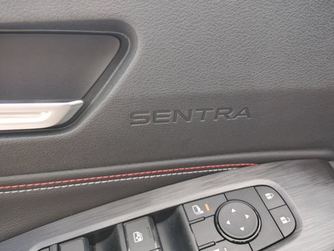 New 2026 Nissan Sentra SR w/ Floor Mat Package FWD image 21