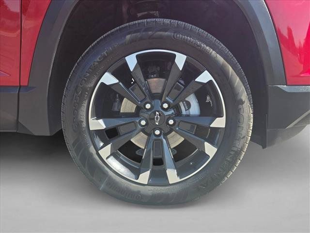 Used 2025 Chevrolet Equinox RS w/ Safety and Technology Package AWD/4WD image 9