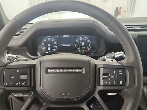 Used 2022 Land Rover Defender 90 V8 image 26
