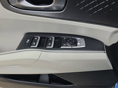 Used 2025 Kia Sorento EX image 28